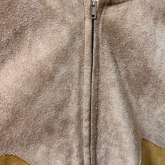 Beautiful Leather Poncho - Picture 3 of 13